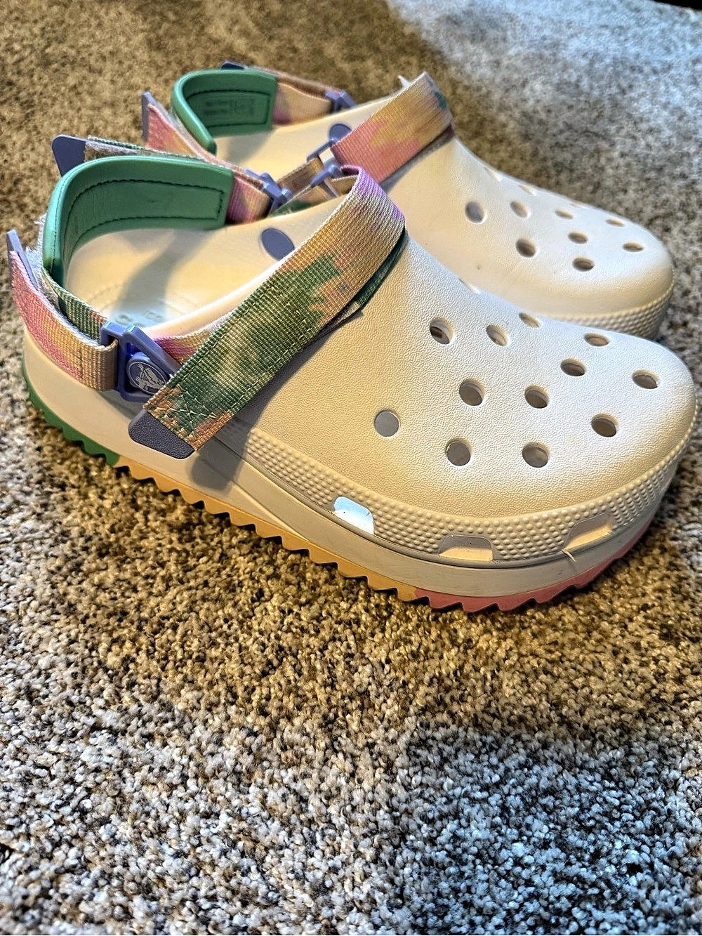 Crocs Classic Hiker Solarized Clog Sandals White & Pink
